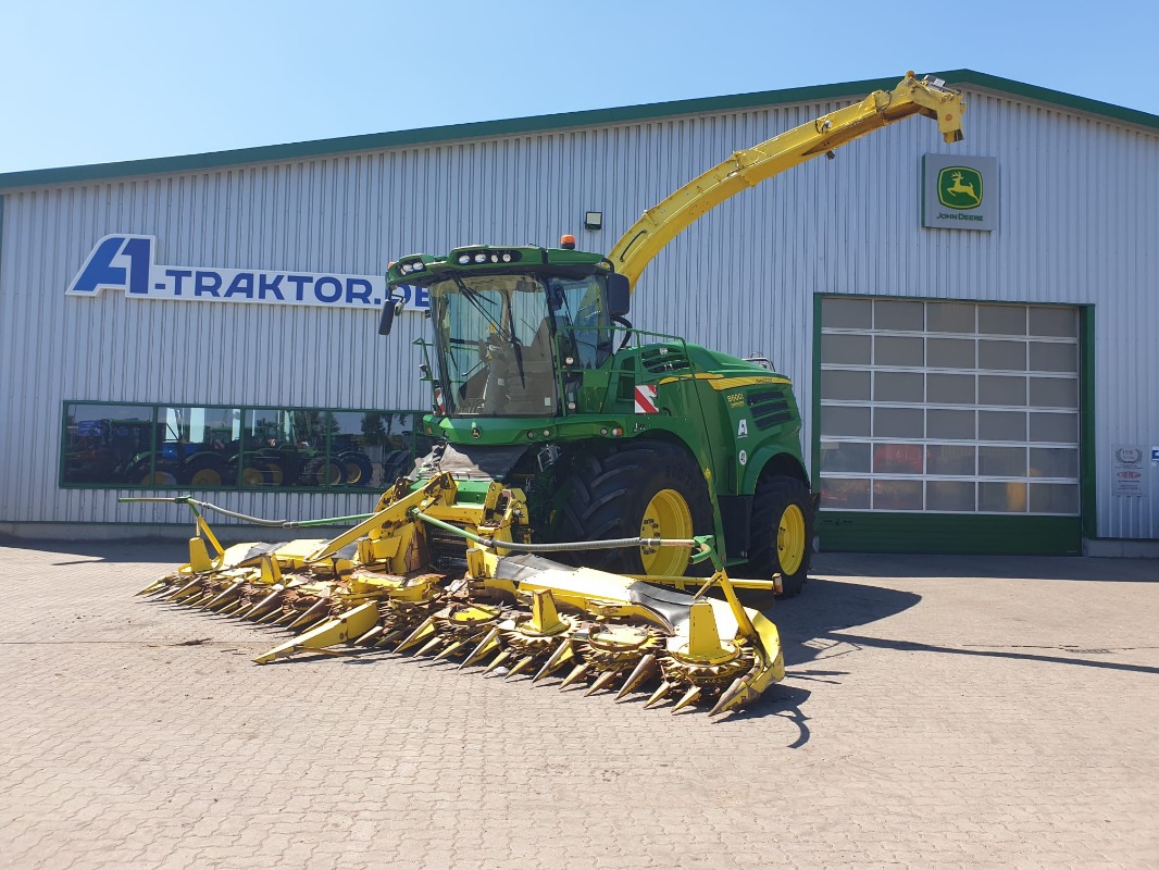 John Deere 8600I - Forage Harvester