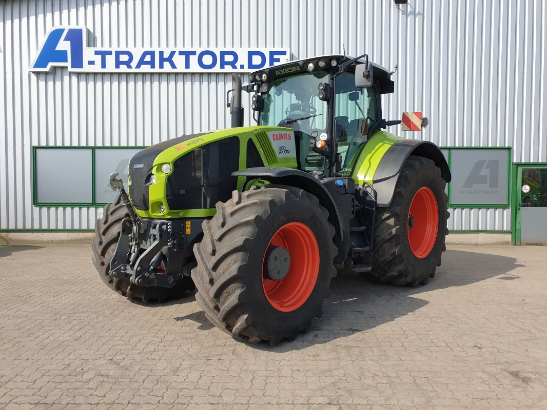 CLAAS AXION 950 - Traktor