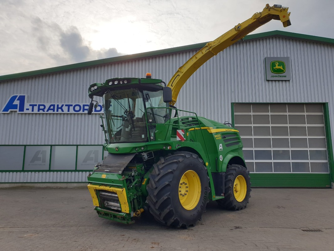 John Deere 8600I - Feldhäcksler