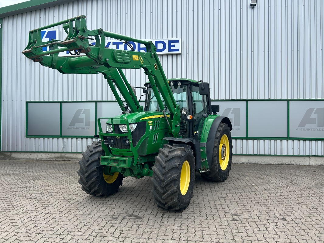 John Deere 6115M - Traktor
