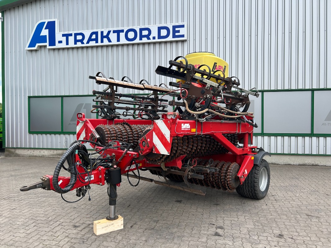 SMS CVH 630 / Z500 - Grünlandtechnik + Futtererntetechnik - Striegel mit Nachsaateinrichtung