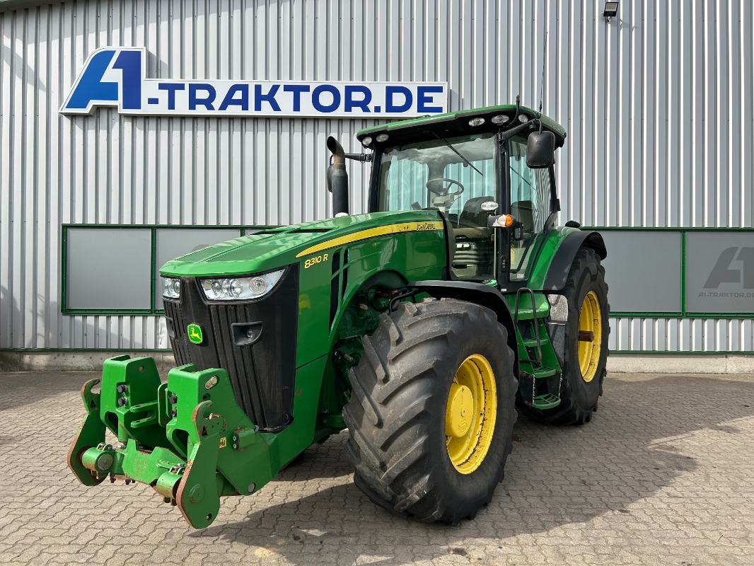 John Deere 8310R - Traktor