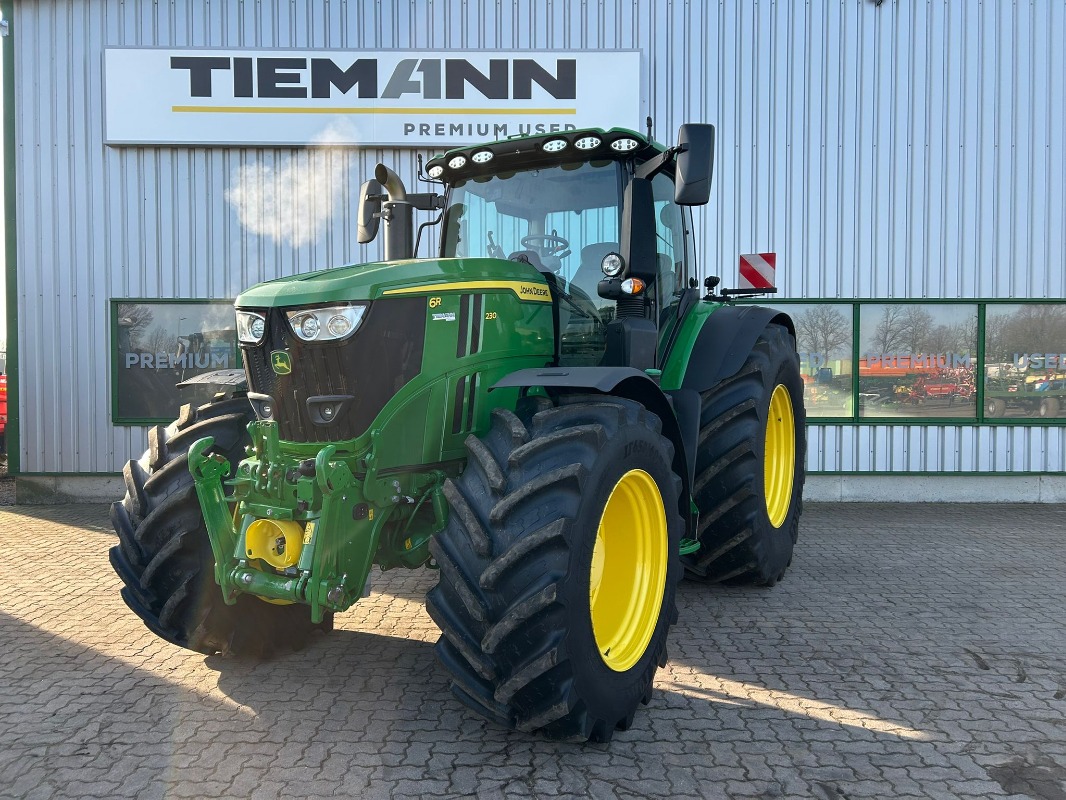 John Deere 6R 230 - Tractor