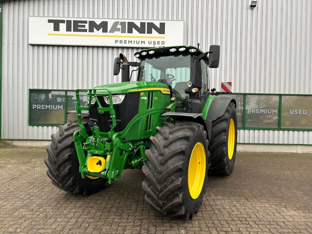 John Deere 6R 230 - Traktor