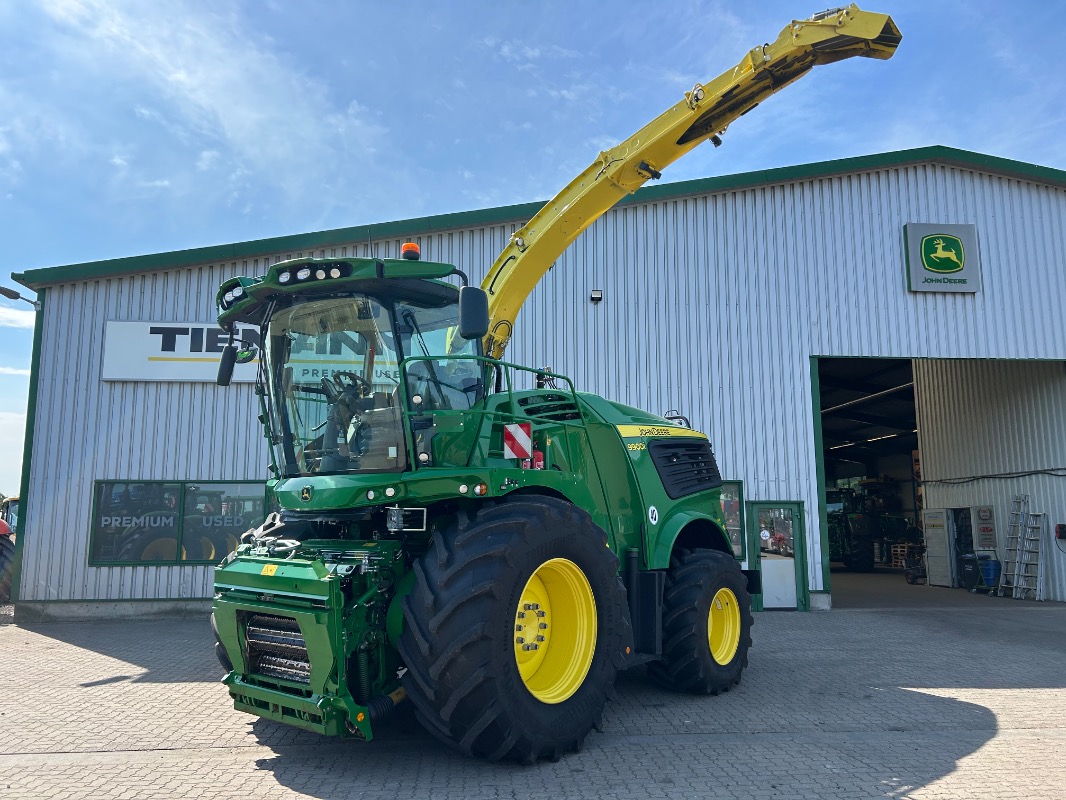 John Deere 9900 - Feldhäcksler