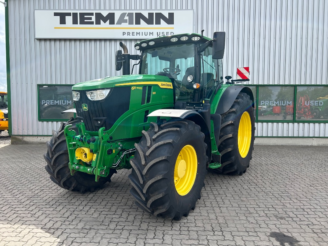 John Deere 6R 195 - Tractor
